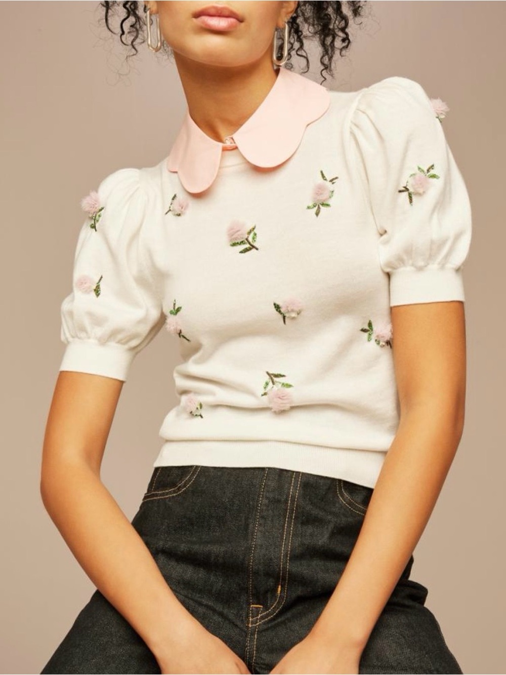 Alice + Olivia White Knit Puff Sleeve Top with Pink Peter Pan Collar